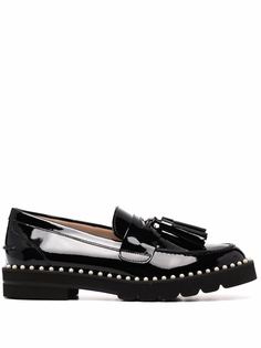 Stuart Weitzman лоферы с кисточками и заклепками