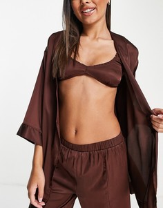 Атласная пижама из бралетта, брюк и халата шоколадного цвета ASOS DESIGN-Коричневый цвет