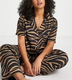 Коричневая пижама из модала с рубашкой с короткими рукавами и брюками с зебровым принтом ASOS DESIGN Curve-Коричневый цвет