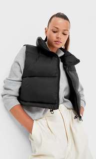 Stradivarius Укороченный Стеганый Жилет Черный Xs