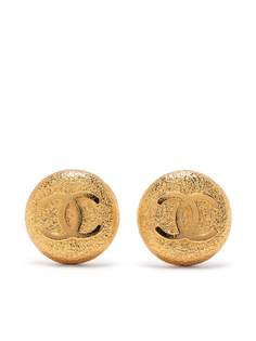 Chanel Pre-Owned серьги-клипсы 1994-го года с логотипом Interlocking CC