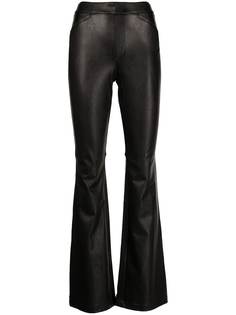 Spanx расклешенные брюки из искусственной кожи