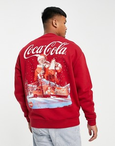 Красный oversized-свитшот с новогодним принтом Coca-Cola ASOS DESIGN