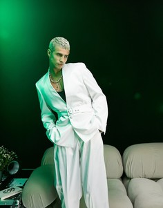 Белый приталенный пиджак без воротника из блестящей ткани ASOS DESIGN