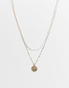 Золотистое ожерелье в несколько рядов с мелким искусственным жемчугом и подвеской в виде монеты ASOS DESIGN-Золотистый