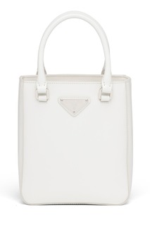 Белая прямоугольная сумка Prada