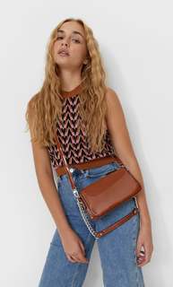 Stradivarius Сумка Из Лакированной Искусственной Кожи С Цепочкой Цвет Светлой Верблюжьей Шерсти 103