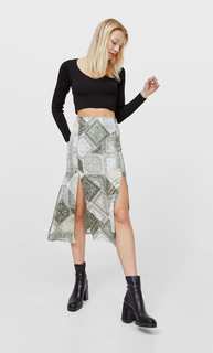 Stradivarius Атласная Юбка Миди С Принтом Пейсли Хаки Xs