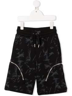 Givenchy Kids шорты карго с камуфляжным принтом