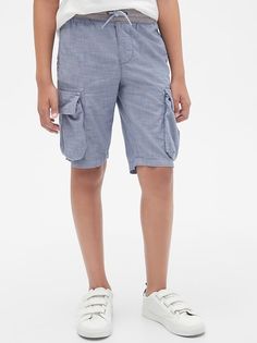 Шорты с накладными карманами GAP