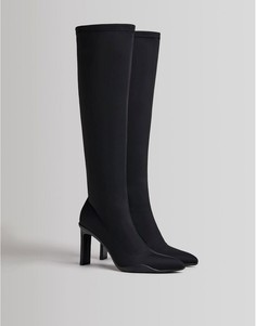 Черные сапоги до колен на каблуке с заостренным носком Bershka-Черный цвет