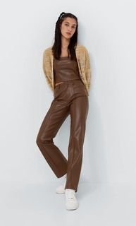 Stradivarius Брюки Прямого Кроя Из Искусственной Кожи Коричневый 36