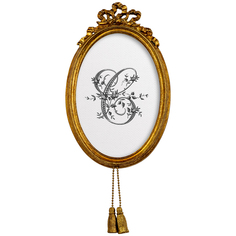 Картина «монограмма буквы c» в раме «жаклин» (object desire) белый 12x19x2 см.