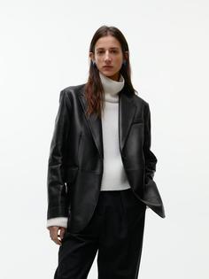 Кожаный пиджак объемного силуэта Arket