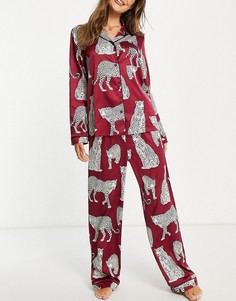 Атласная пижама с рубашкой с отложным воротником и брюками винного цвета с леопардовым принтом Chelsea Peers-Красный