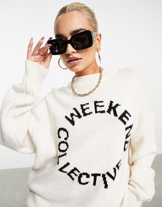 Джемпер кремового цвета с круглым вырезом и логотипом ASOS DESIGN Weekend Collective-Белый