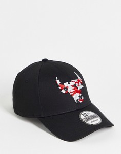 Черная кепка с камуфляжным логотипом команды "Chicago Bulls" New Era 9FORTY-Черный