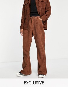 Вельветовые расклешенные брюки коричневого цвета Reclaimed Vintage Inspired-Коричневый цвет