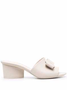 Salvatore Ferragamo мюли Valery 55 с бантами