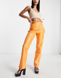 Прямые брюки оранжевого цвета из искусственной кожи с декоративной деталью на талии Missy Empire-Оранжевый цвет Missyempire