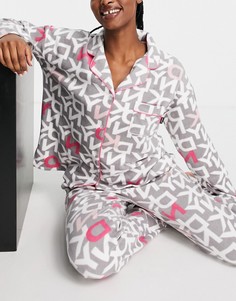 Серо-розовый подарочный пижамный комплект из мягкого эластичного флиса с отложным воротником и принтом логотипа DKNY-Серый
