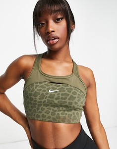 Спортивный бюстгальтер средней степени поддержки цвета хаки с леопардовым принтом Nike Training Swoosh Dri-FIT-Зеленый цвет