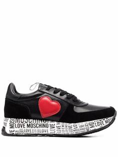 Love Moschino кроссовки на платформе с нашивкой