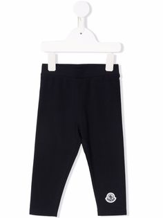 Moncler Enfant джоггеры с нашивкой-логотипом
