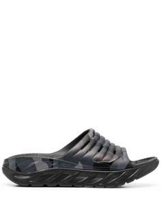 Hoka One One шлепанцы с камуфляжным принтом