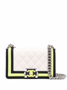 Chanel Pre-Owned маленькая сумка на плечо Chanel Boy 2016-2017-го года