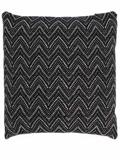 Missoni Home подушка в технике кроше с узором зигзаг