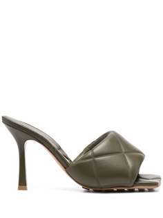 Bottega Veneta стеганые босоножки Lido 95