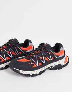 Черные и оранжевые кроссовки для бега на толстой подошве со светоотражающей отделкой Bershka-Разноцветный