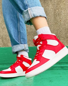 Ярко-красные баскетбольные кроссовки из веган-материалов с высоким верхом Monki-Красный
