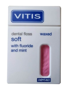 Зубная нить Vitis Waxed Dental Floss with Fluoride and Mint 50m Pink