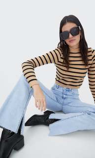 Stradivarius Расклешенные Джинсы С Разрезом На Нижней Кромке Штанин Деним 42