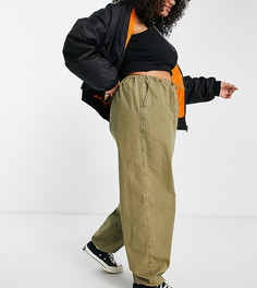 Выбеленные брюки карго цвета хаки в стиле 90-х с пуговицами «моржовый клык» ASOS DESIGN Curve-Зеленый цвет