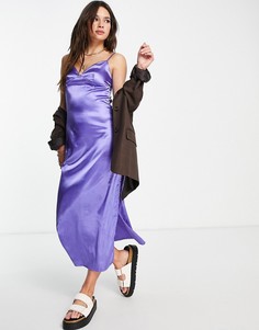 Атласное фиолетовое платье-комбинация миди на бретельках Urban Threads-Фиолетовый цвет