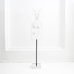 Манекен-вешалка крошка зайка в белом цвете (archpole) белый 40x205x30 см.