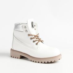 Белые кожаные ботинки Darkwood