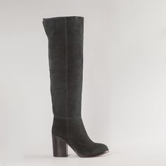 Серые сапоги из спилка Calipso