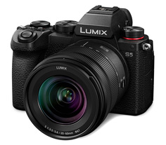 Цифровой фотоаппарат Lumix DC-S5KEE-K kit Lumix S 20-60mm f/3.5-5.6 черный Panasonic