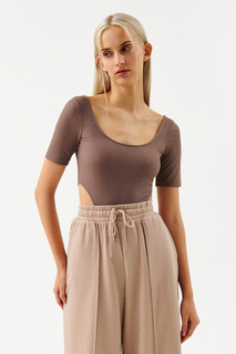 блузка (боди) женская Блузка-боди с высокими боковыми вырезами Befree