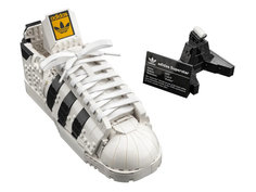 LEGO Creator Expert 10282 adidas Originals Superstar
