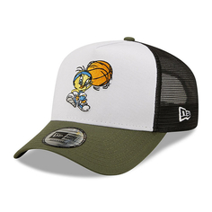 Кепка Tweety Pie Character Green A-Frame Trucker Cap New Era