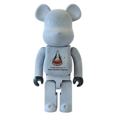 Фигура Bearbrick Medicom Toy Space Shuttle Program NASA 1000%