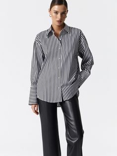 Рубашка с широкими манжетами Charuel