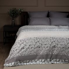 Плед 1.5-спальный, 140х200 см, фланель, 100% полиэстер, Texrepublic, Камешки и полосы, 37415