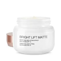 Крем BRIGHT LIFT MATTE/ПОДСВЕЧИВАЮЩИЯЙ МАТОВЫЙ ЛИФТИНГ КРЕМ Kiko