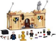 Конструктор LEGO Harry Potter "Хогвартс: первый урок полётов" 76395